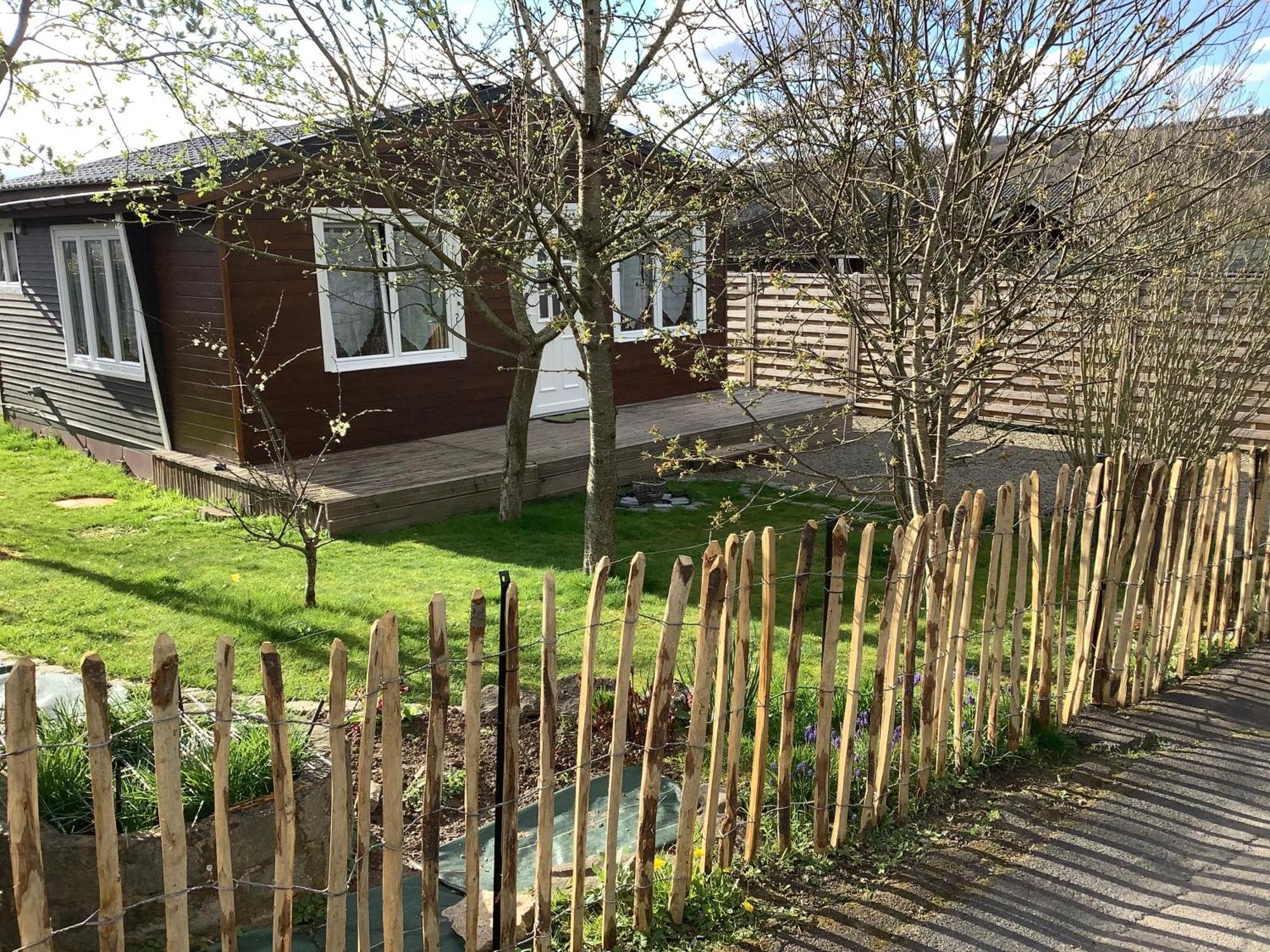 Chalet Charmant Monika Avec Piscine Yvoir Kültér fotó